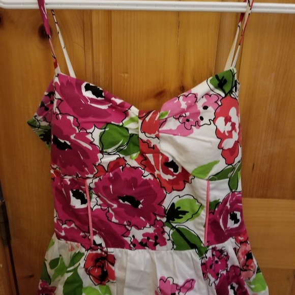 Floral dress - Picture 2 of 3